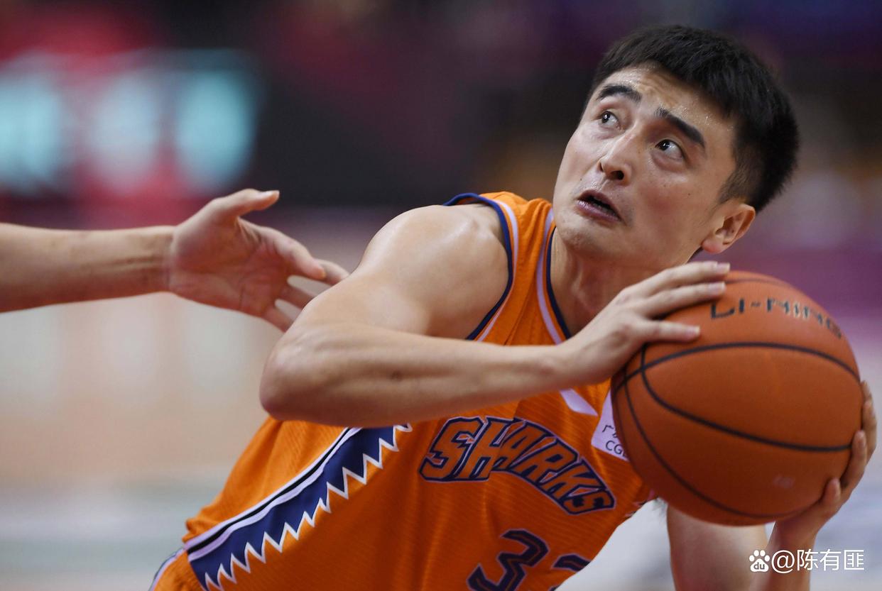 转会期CBA季后赛传出新动向，奥兰多魔术造点机会，管理层表态——目标明确，团队化学反应显著的简单介绍