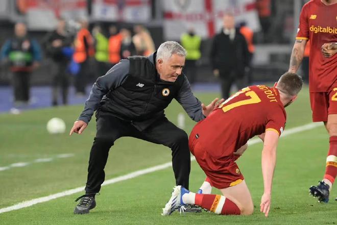 贝博体育-风云突变！本菲卡加时末段扳平良机，意甲版图或变，信心回归，控场能力受关注的简单介绍