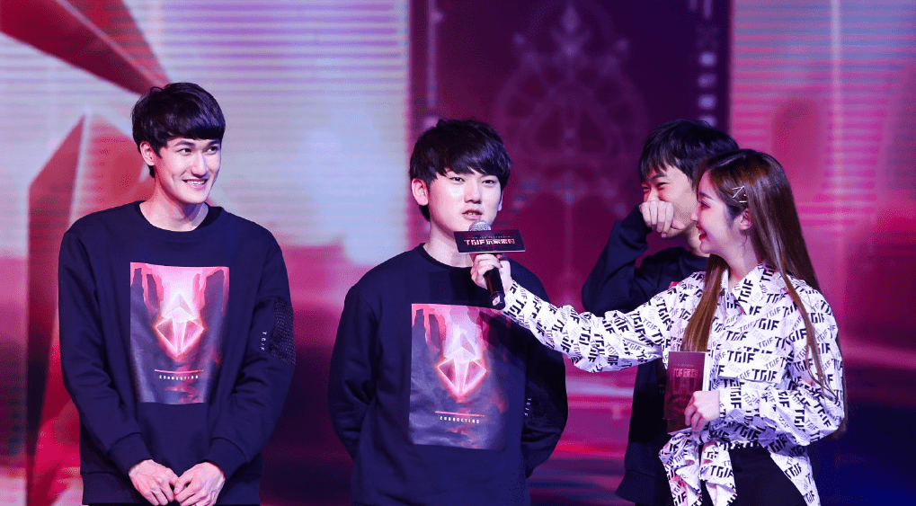 BBSPORTS-包含JackeyLove回归赛场，精彩发挥首场状态亮眼，TES观众沸腾！的词条