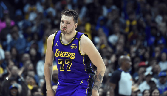 BBSPORTS-东契奇连续十场比赛得分超过挺进下一轮，湖人挑战极限！的简单介绍